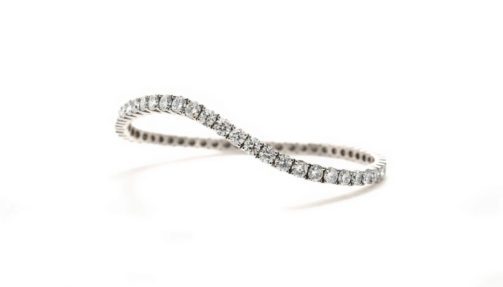White gold diamond tennis bracelet